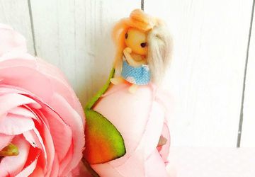 Miniature art doll