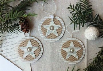 Farmhouse Traditional Christmas Decor