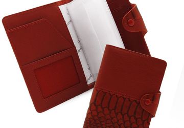 A leather cover for driver's license CANGURIONE 3341-006 DP ANC Red