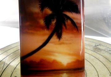 A phone case painted in aerographics