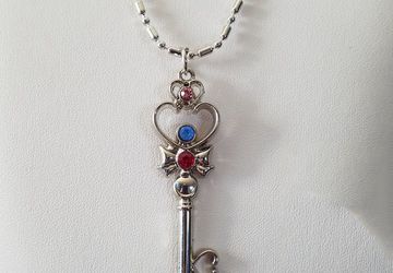 Rini Necklace/Sailor Moon Cosplay/Reeny Time Key Necklace/Sailormoon Jewelry/Sailormoon Necklace/Time Key Necklace/Chibi Moon Key