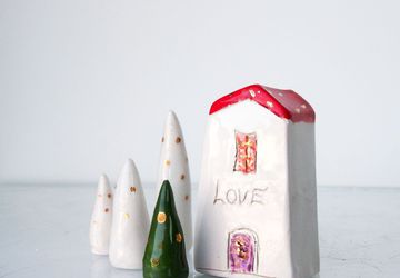 LOVE little Clay House, Motivational cermic house,  Handmade tiny ceramics sculptures, maison miniature céramique