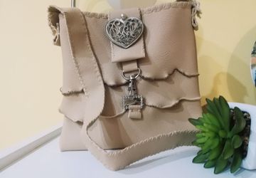 Crossbody boho bag with frill detail