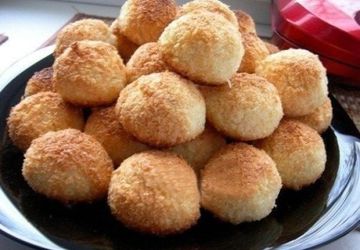 QUICK DELICATE COCONUT COOKIES