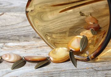 A wristlet of no name