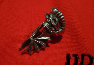 Silver Vampire Skull Ring  - Lucifer Ring - Satanic Ring - Bat Ring - Demon Ring - Black Metal Ring - Black Metal Jewelry - Pagan Ring
