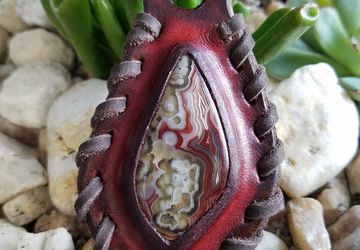 Handcrafted Leather Necklace with Laguna Lace Cabochon (Red)