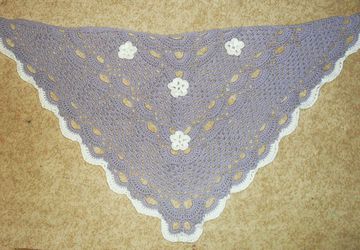 Hooked shawl