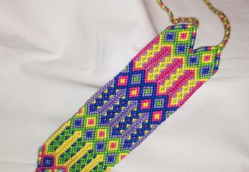 Wayuu knotted bracelet