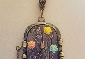 Fairy Door Necklace/ Fairy Door Locket/Geekery/Fantasy/Costume/Cosplay/Comicon/Gift For Her/Wedding /Gift