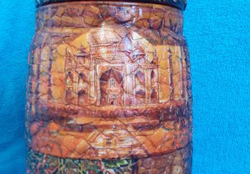 A jar for dry-goods "Antique"