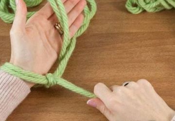 How To Arm Knit A Scarf