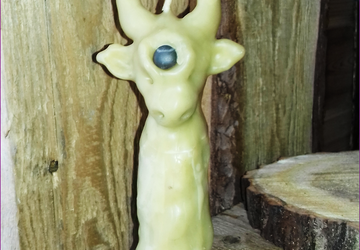 Taurus candle, Cow candle, Sculpted beeswax candle, Horned candle, Wishing Stone candle, Spirit Animal candle, Taurus gift, Symbolic candle