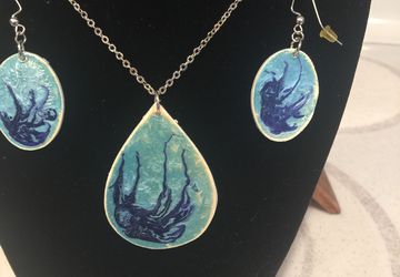 Hand painted Necklace & Earring Set.