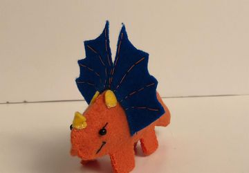 DIY Sewing kit // Beginner Sewing Project // Make your own Dinosaur // Easy Craft Project