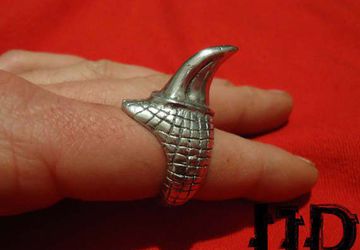 Silver Dragon Claw Ring - Dragon Ring - Dragon Jewelry - Finger Claw Ring - Demon Fingers - Devil Ring - Dempn Ring - Vampire Ring