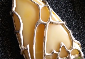 Sterling silver butterscotch amber pendant