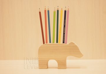 A holder for stationery "A bear"