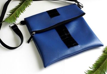 Vegan Crossbody Bag, Foldover Bag, Vegan Leather Shoulder Bag, Faux Leather Laptop Bag, Messenger Bag, Simple Everyday Purse