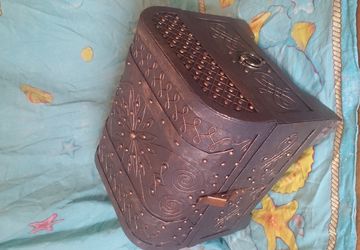 Сундук из картона