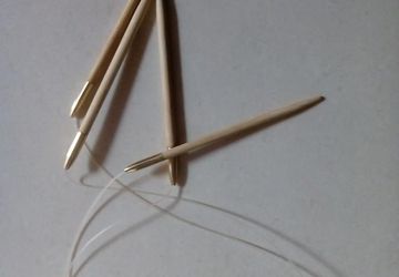 Circular knitting needles