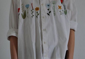 Cute flowers embroidered shirt