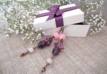 Earrings made of amethyst, rose quartz, zircon and lucite