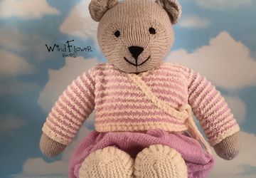 Hand crafted, one of a kind teddy bear - Willow