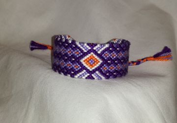 Braided bracelet in purple shades,Diamond pattern, Wrist band,Braided bracelet for woman,String jewelry for everyday, Boho style