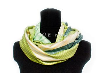 A neckwarmer "Summer green"