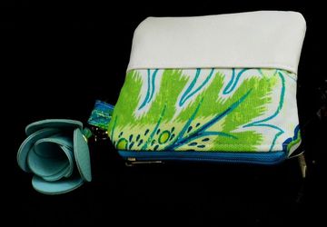 Key Fob Wallet, Minimalist Vegan Wallet, Green Small Pouch, Keychain Wallet Pouch, Keychain Card Holder, Earbud Case