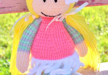 Goldilocks doll in gentle colours