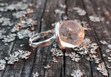 Dandelion seed ring