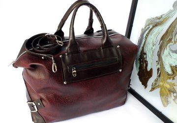 Travel Bag For Women, Vegan weekender bag, Overnight tote, Burgundy weekend bag, Faux leather large bag, Travel gifts for women