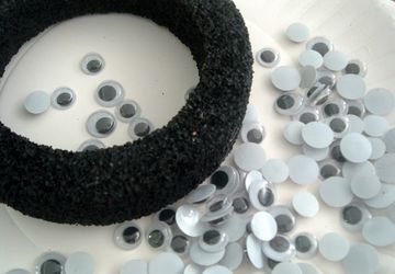 Halloween Wreath Made of EYES