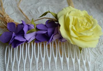 Romantic hair comb
