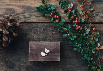 Wooden ring holder - bird nest