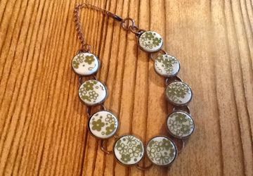 Bracelet made from broken spring blossom china