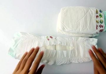 How To Make A Diaper Wreath