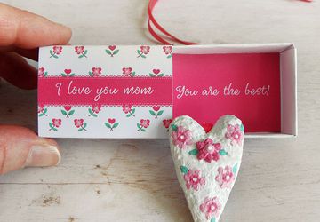 Heart bookmark in a matchbox