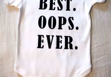 Best. Oops. Ever. Baby Boy Girl Onesie Funny Infant Bottom Button Shirt Accident Miracle Baby T-shirt
