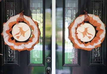 Another DIY Halloween Wreath: Burlap Witches