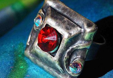 RING, Oxidized, Swarovski Crystals,