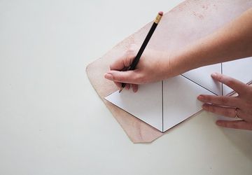 LET'S MAKE LEATHER MINI-ORGANIZERS!