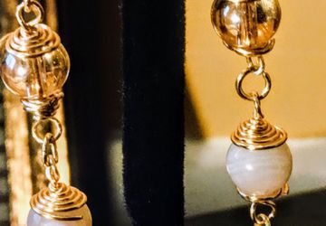 Dangle light catcher earrings