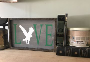 LOVE Eagles Sign