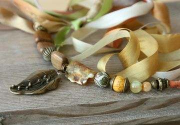 "The return" necklace