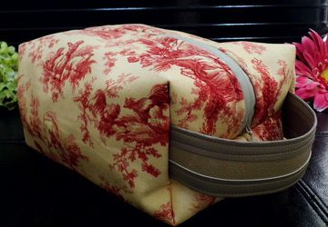 Large Toiletry Bag, Pink Toiletry Bag, Womens Toiletry Travel Bag, Big Cosmetic Bag, Boxy Bag, Travel Organizer