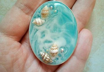 Necklace pendant seawater effect