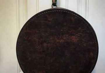 Vintage round suitcase, vintage round zipper case, vintage hat box, Small round doll case, small brown train case suitcase, child suitcase